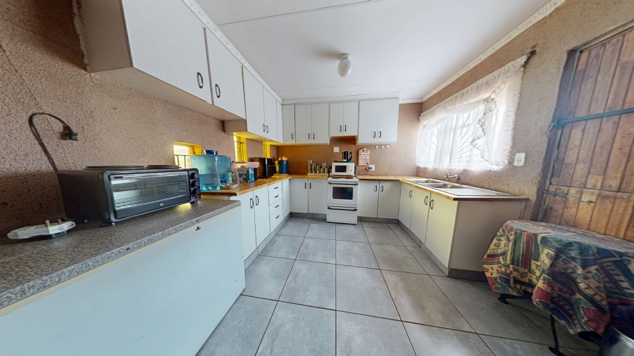 4 Bedroom Property for Sale in Promosa North West
